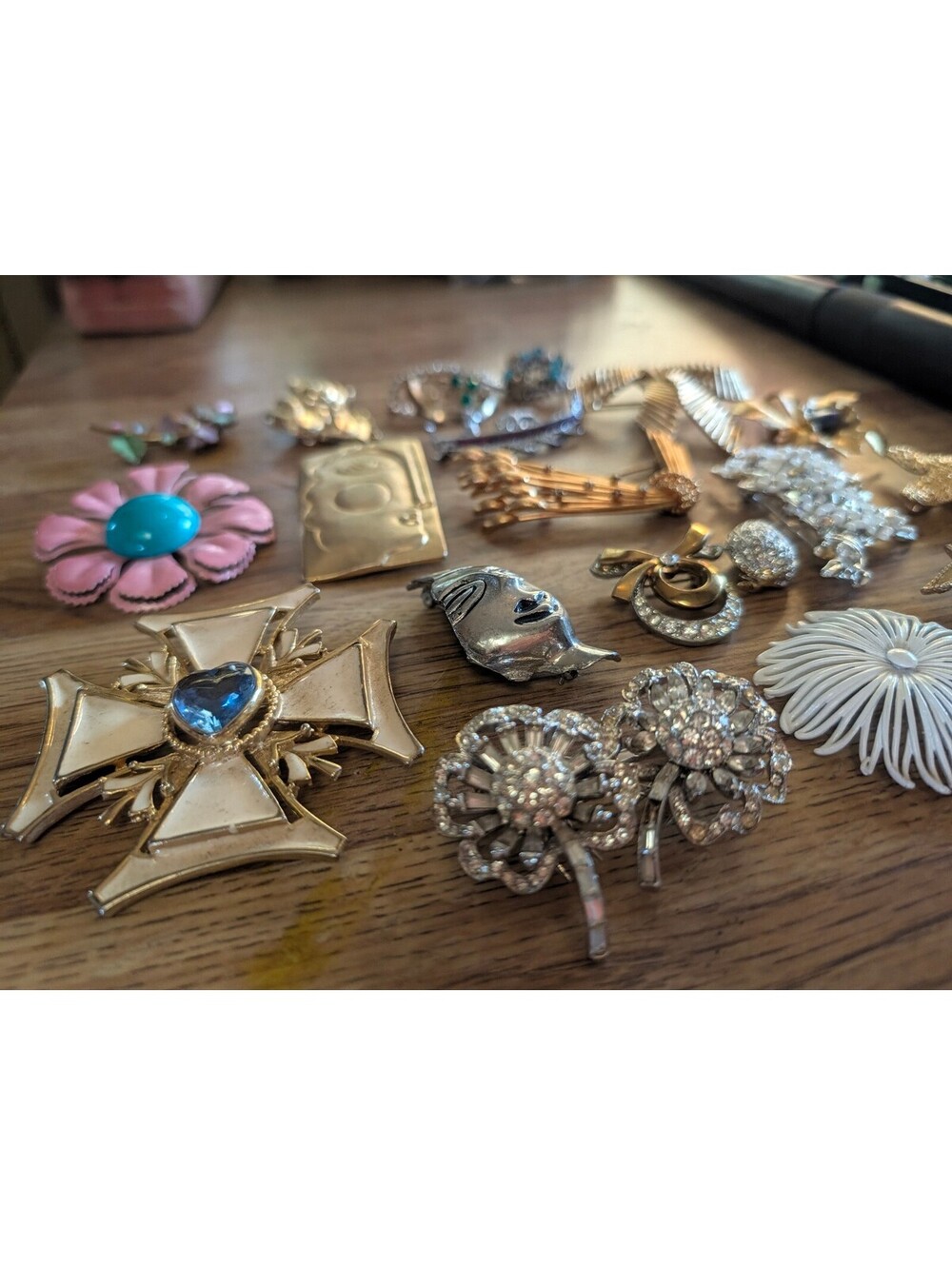 Vintage Coro, Trifari and more Women's Assorted Brooch Collection